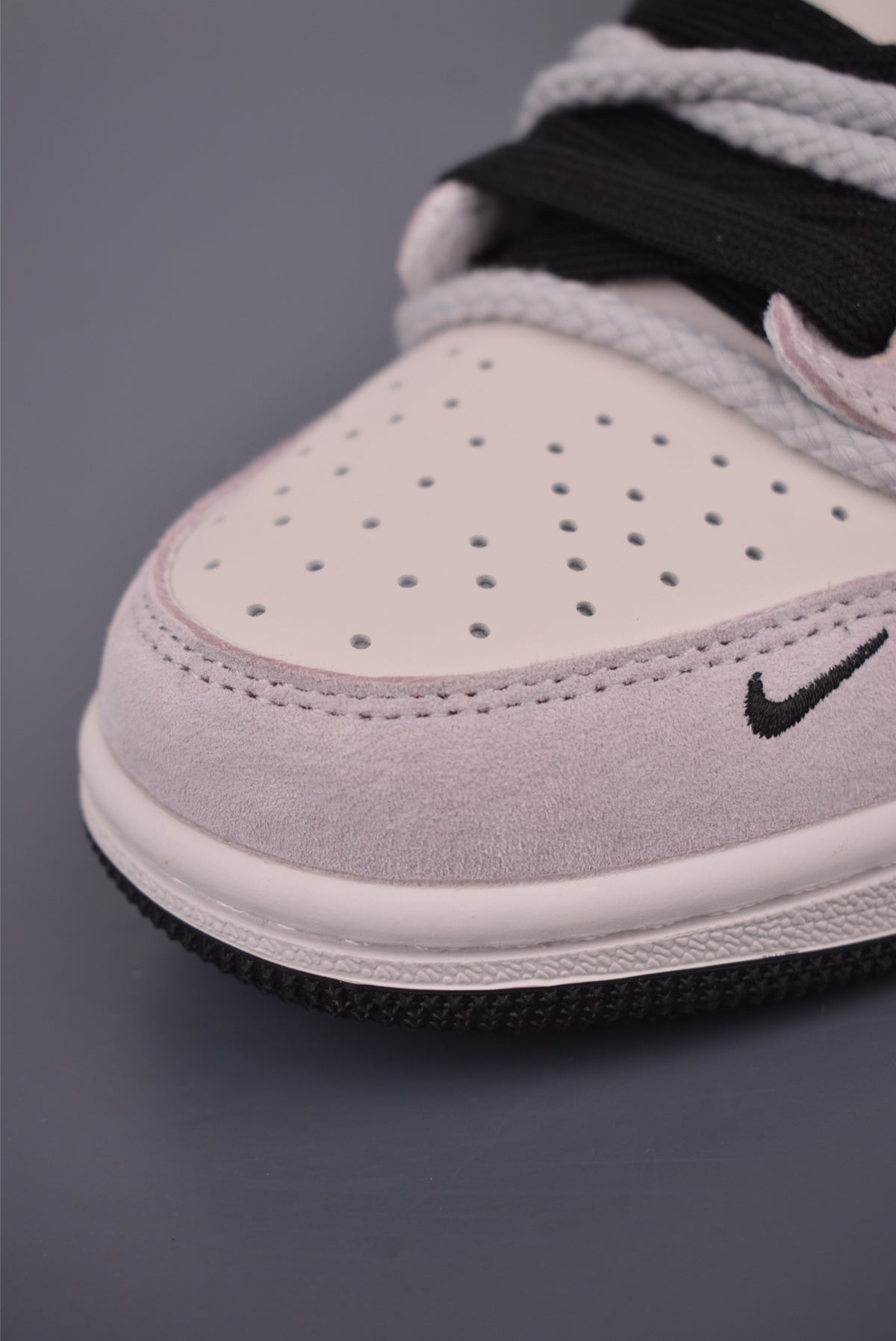 Fragment x Travis Scott x Nike Air Jordan 1 Low - Image 6