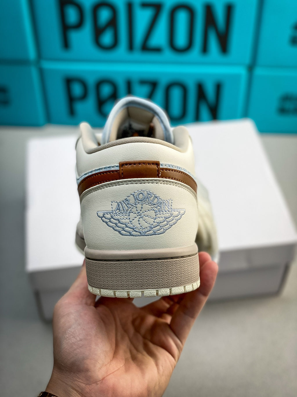 Nike Air Jordan 1 Low - Image 5