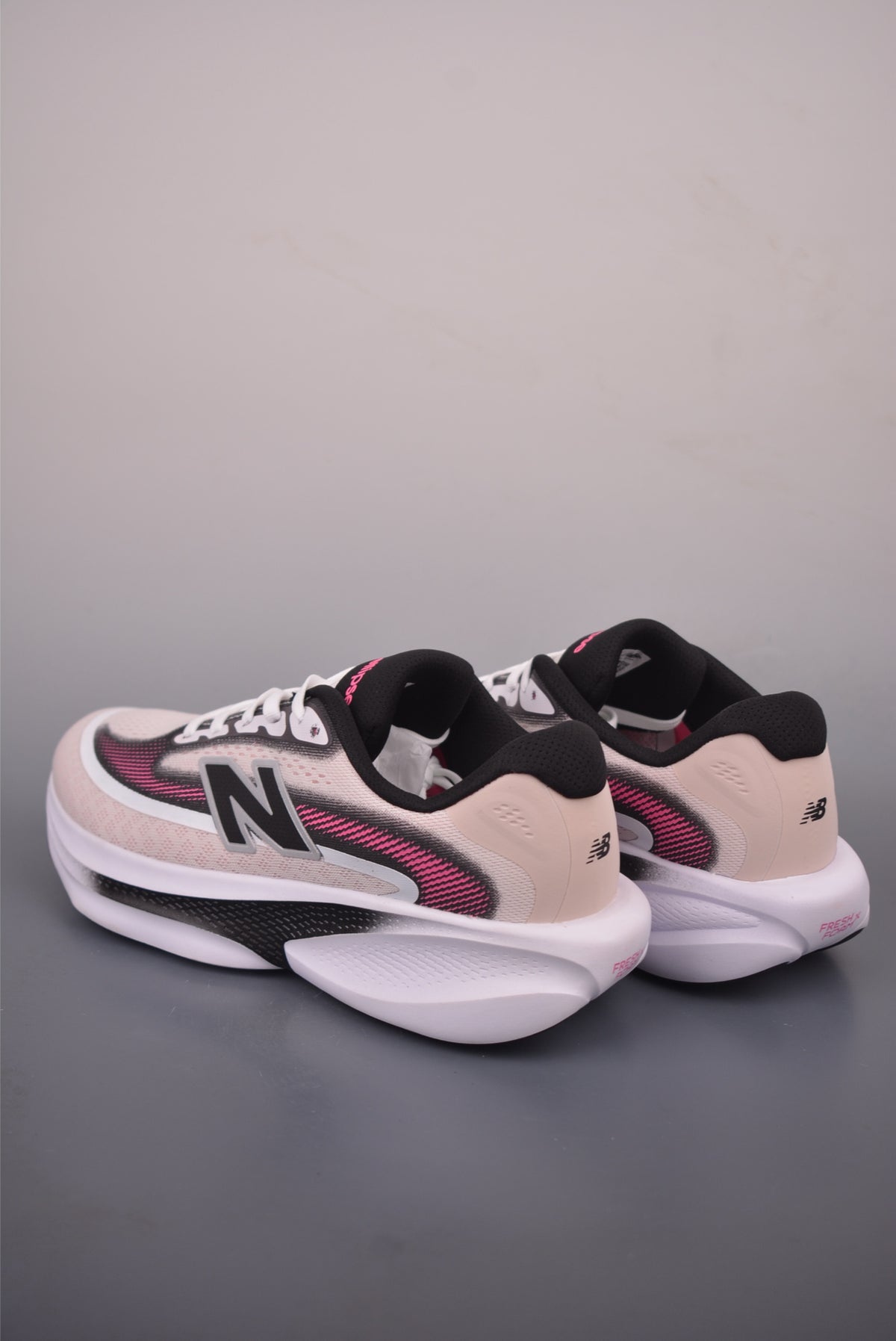 New Balance 200 Ellipse - Image 2