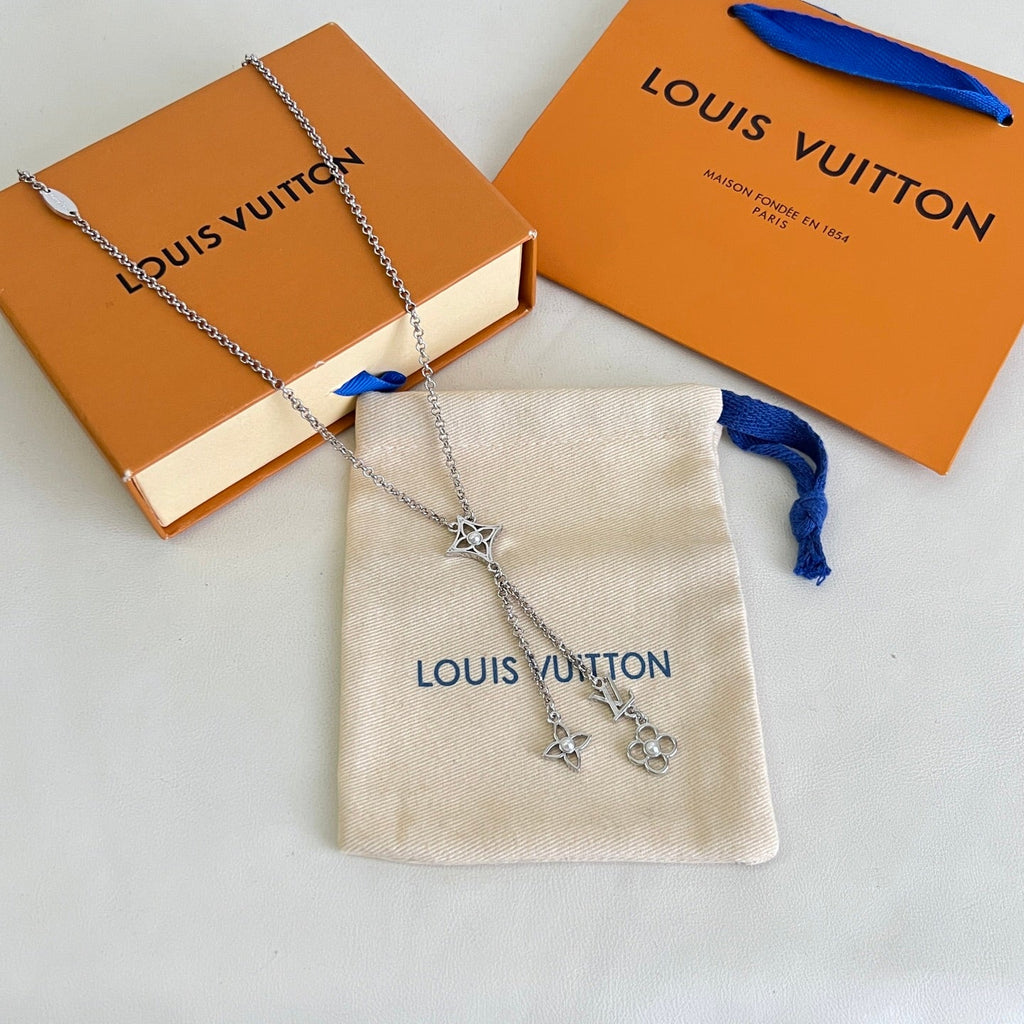 LOUIS VUITTON Vintage Necklace