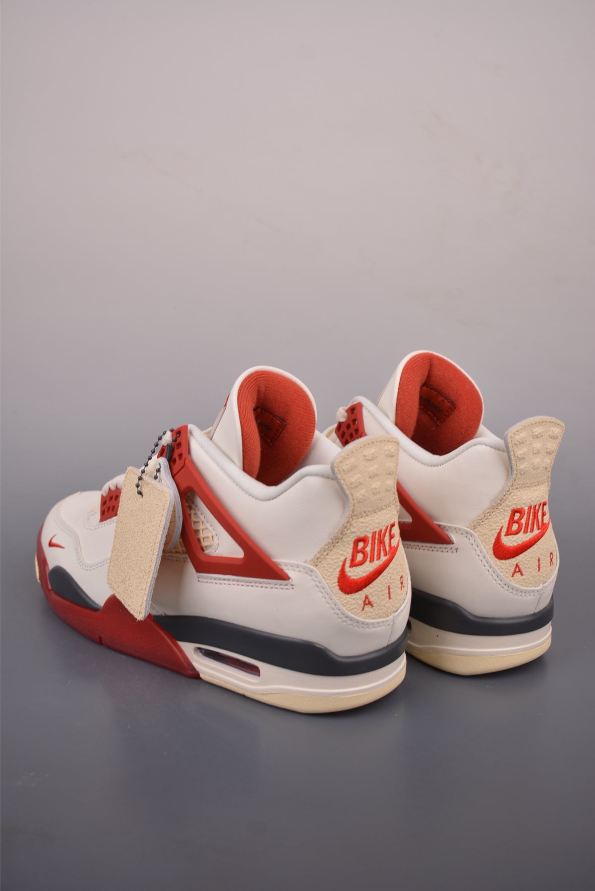 Nike Air Jordan 4 - Image 2