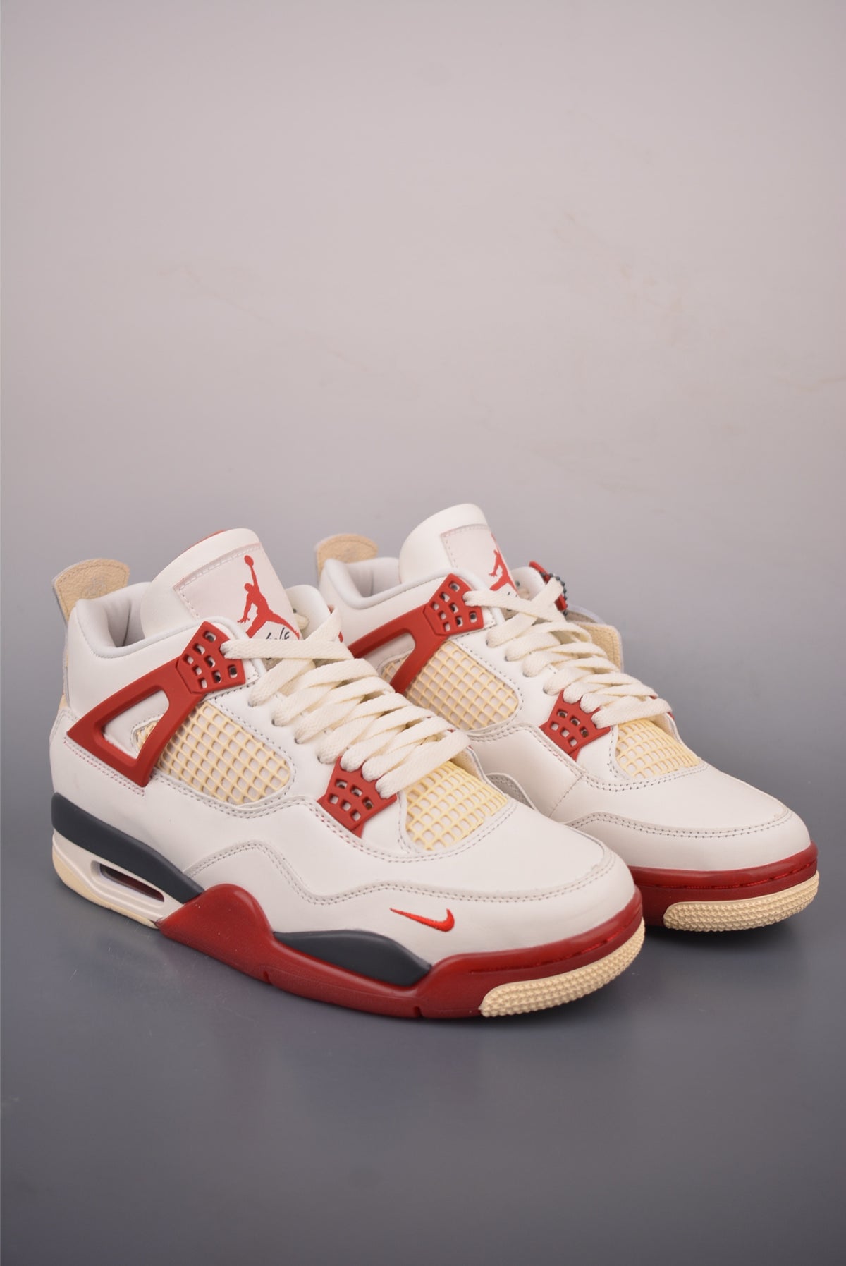 Nike Air Jordan 4 - Image 1