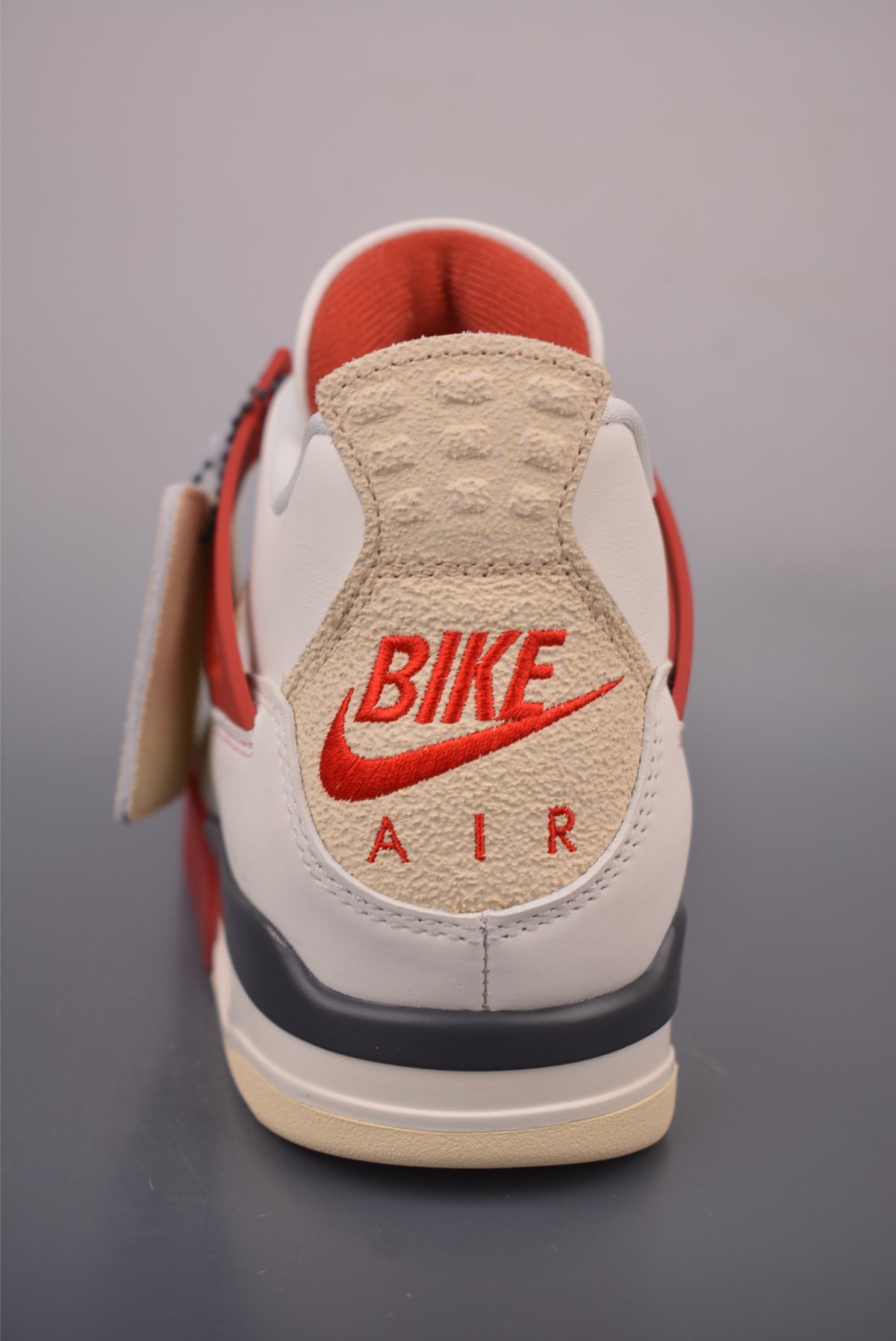 Nike Air Jordan 4 - Image 4