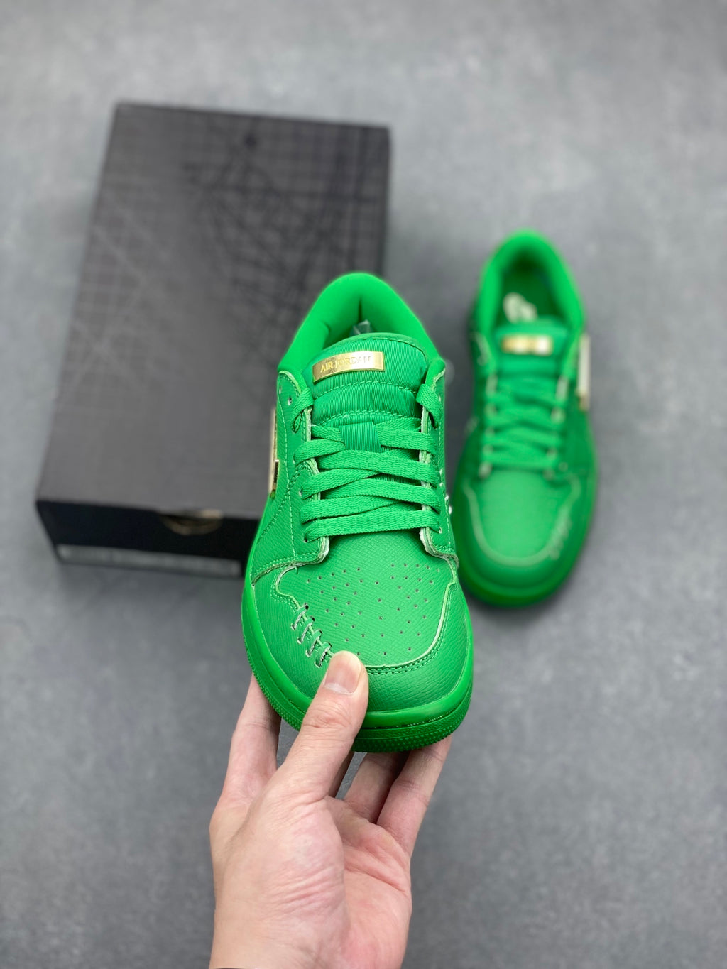 Fragment x Travis Scott x Dior x Nike Air Jordan 1 Low - Image 2