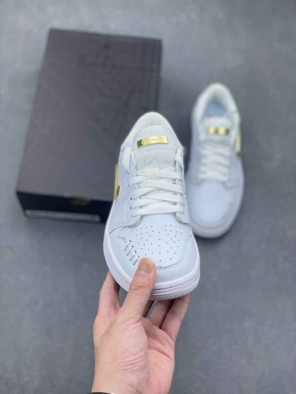 Fragment x Travis Scott x Dior x Nike Air Jordan 1 Low - Image 2