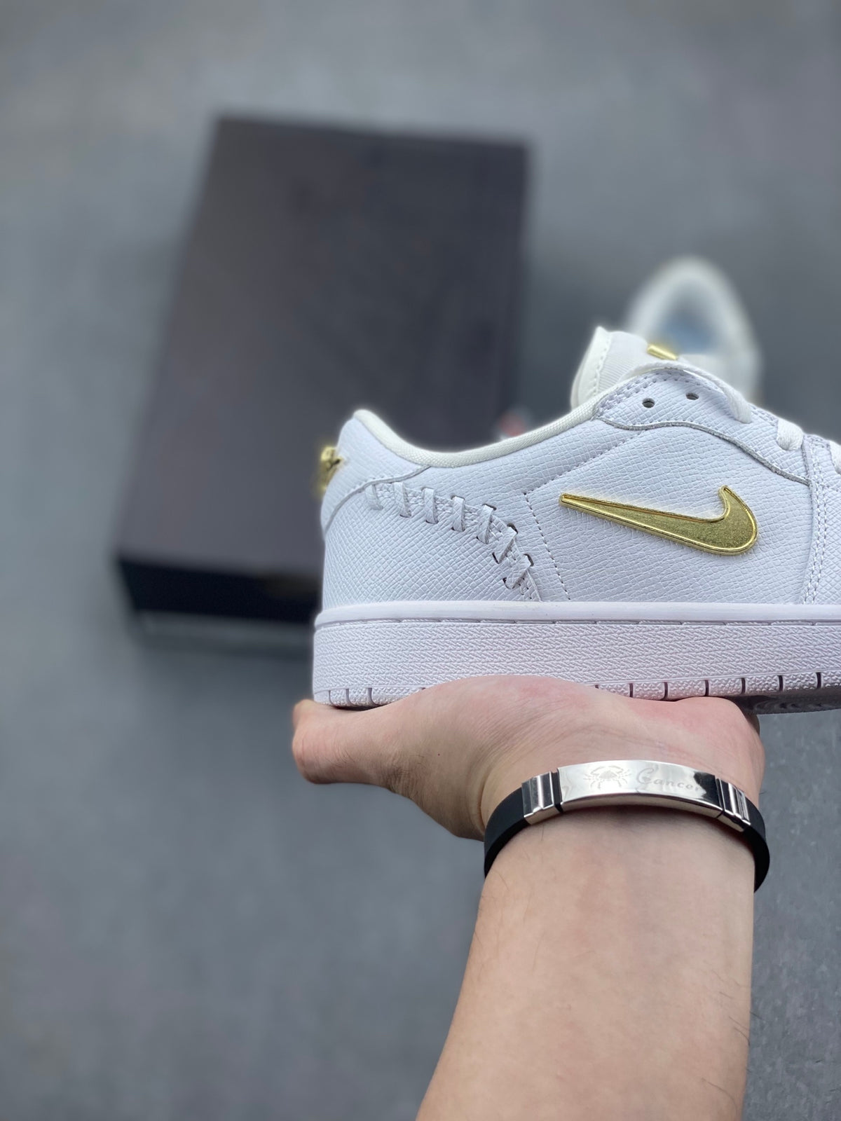 Fragment x Travis Scott x Dior x Nike Air Jordan 1 Low - Image 5