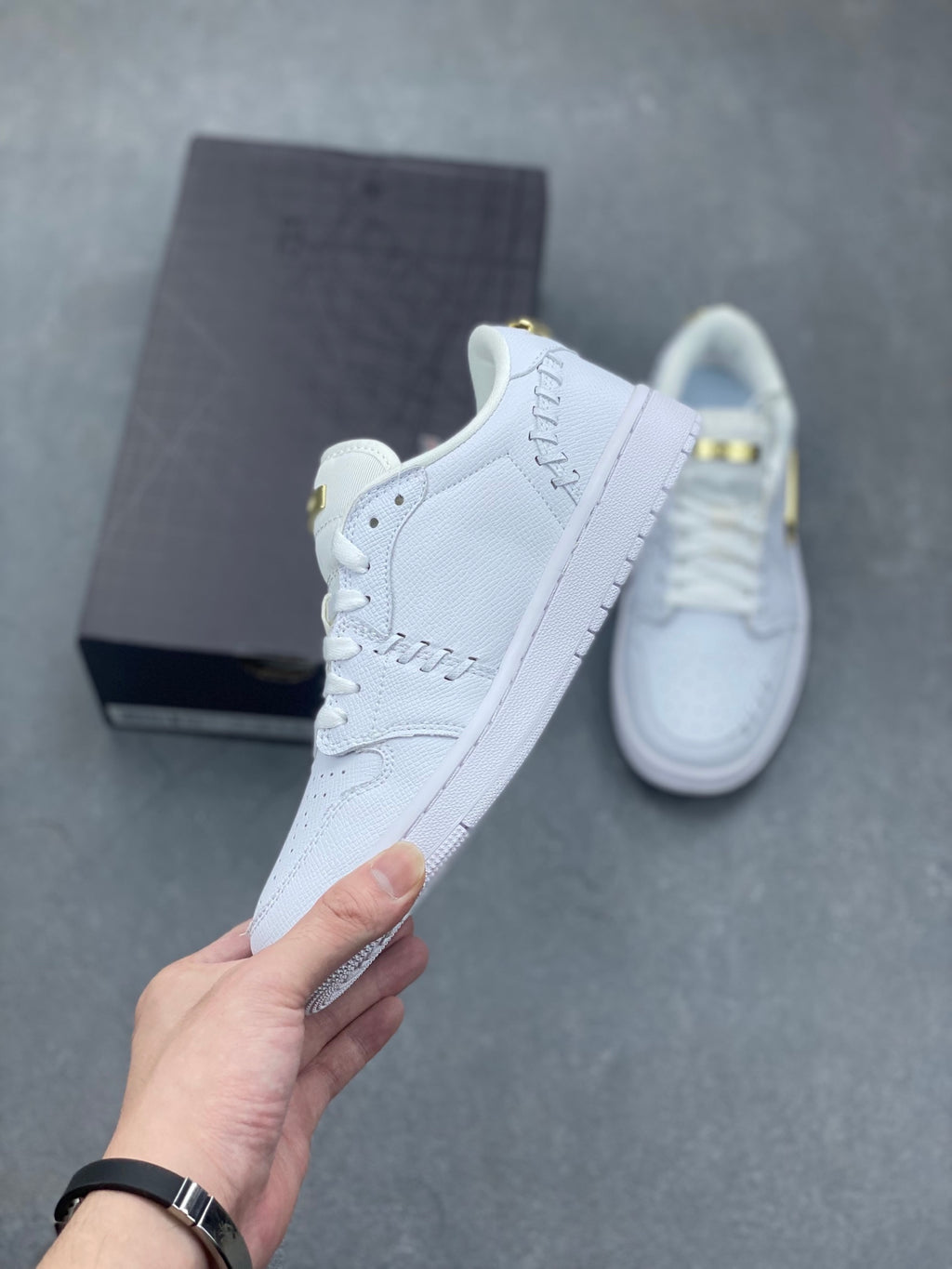 Fragment x Travis Scott x Dior x Nike Air Jordan 1 Low - Image 3
