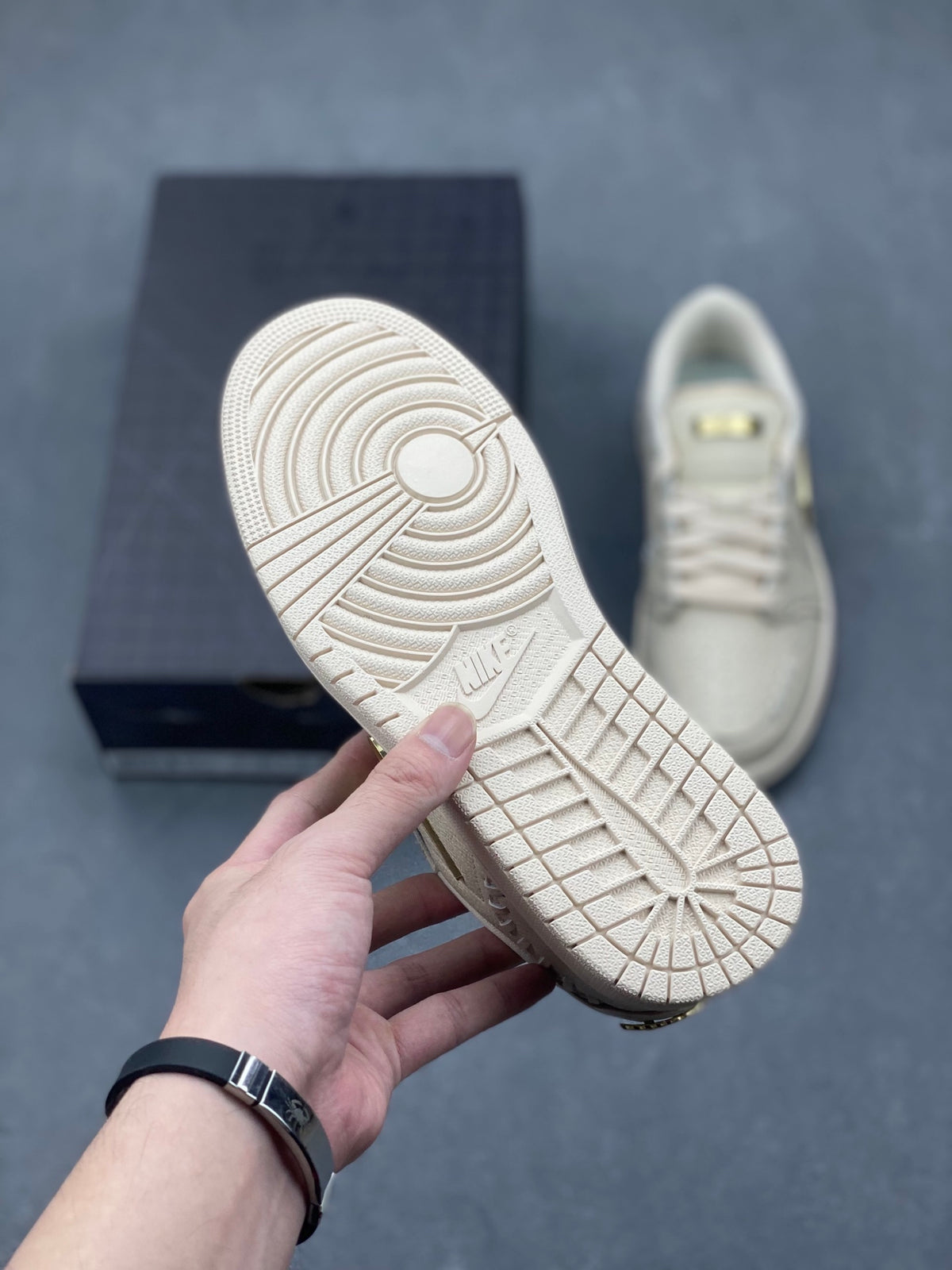 Fragment x Travis Scott x Dior x Nike Air Jordan 1 Low - Image 6