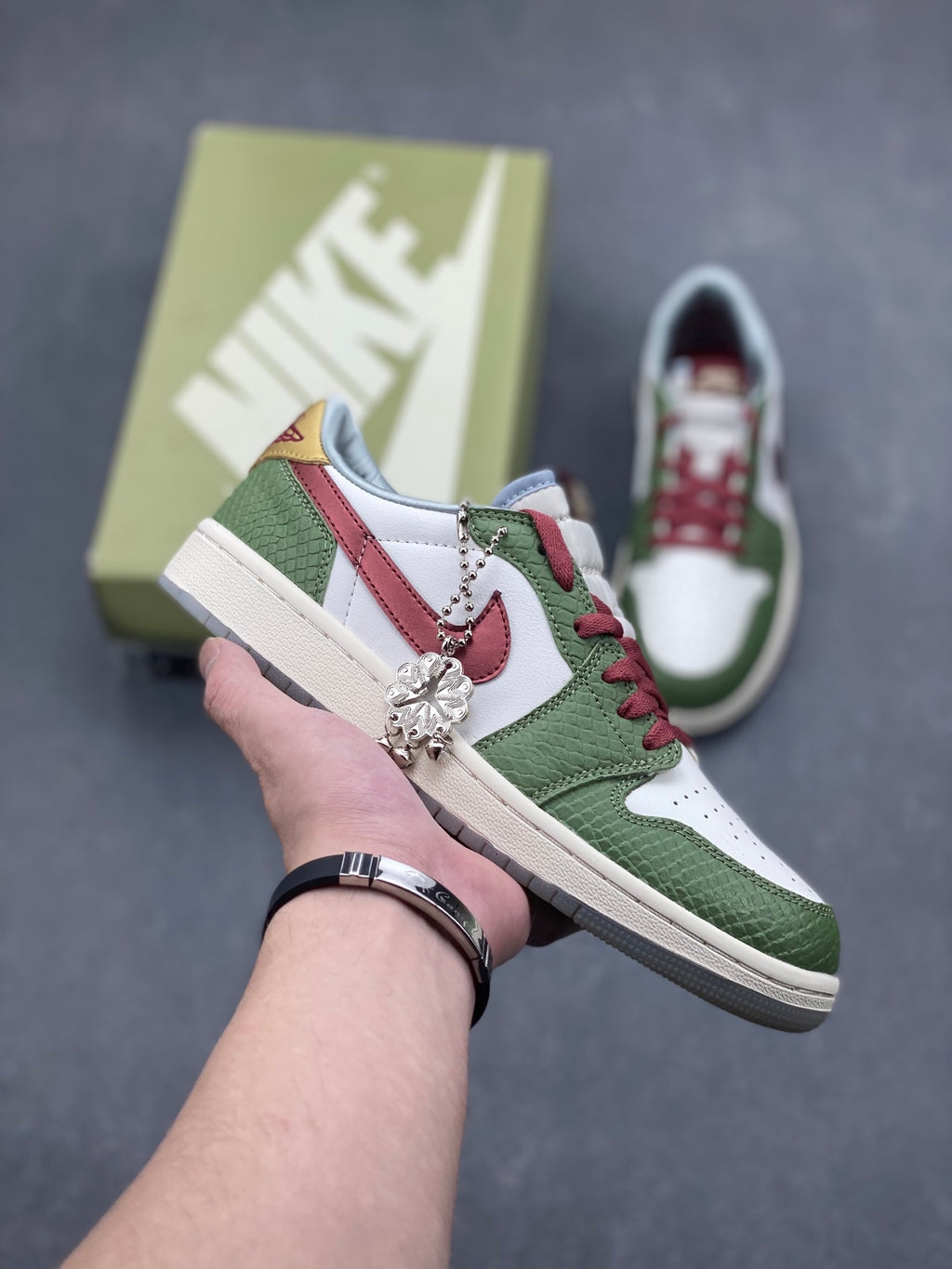 Fragment x Travis Scott x Dior x Nike Air Jordan 1 Low - Image 1