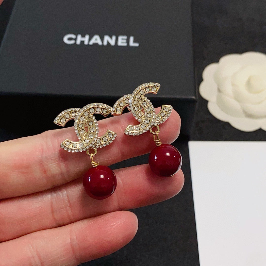 CHANEL Pearl Double-C Pendant Necklace