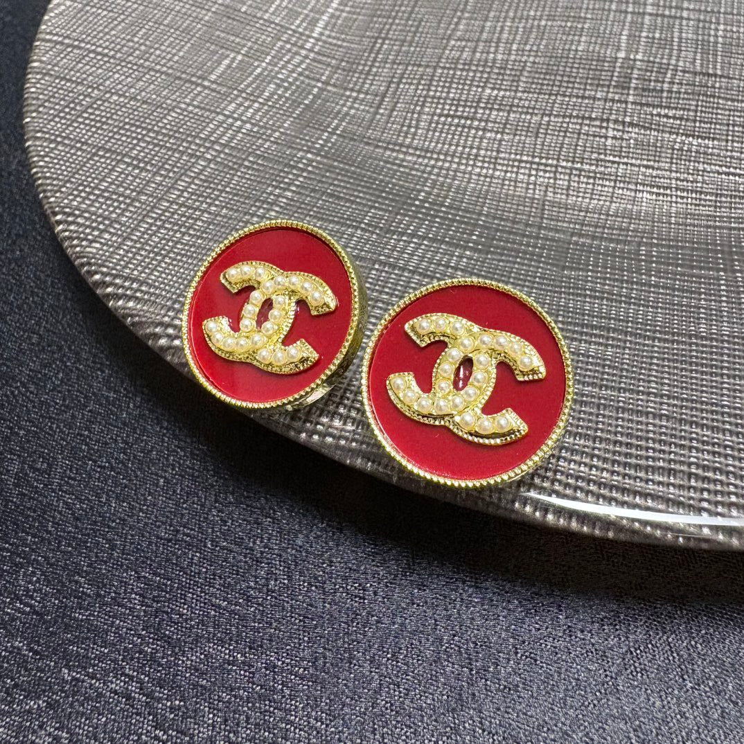 CHANEL Pearl Earrings