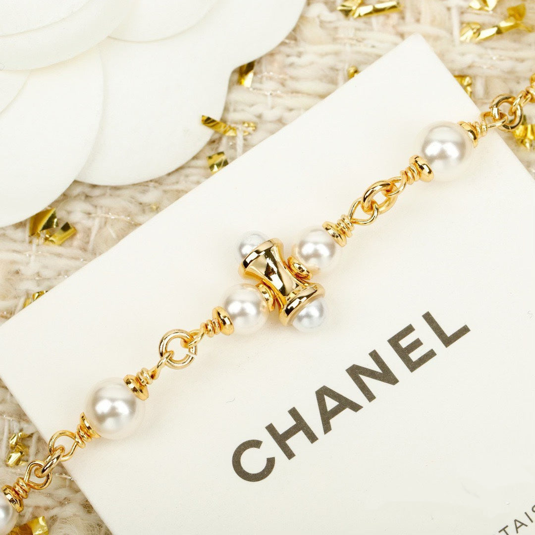 CHANEL Pearl Double-C Vintage Necklace