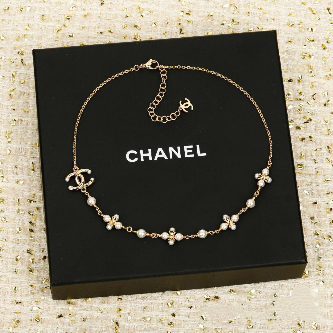 CHANEL Pearl Double-C Vintage Necklace