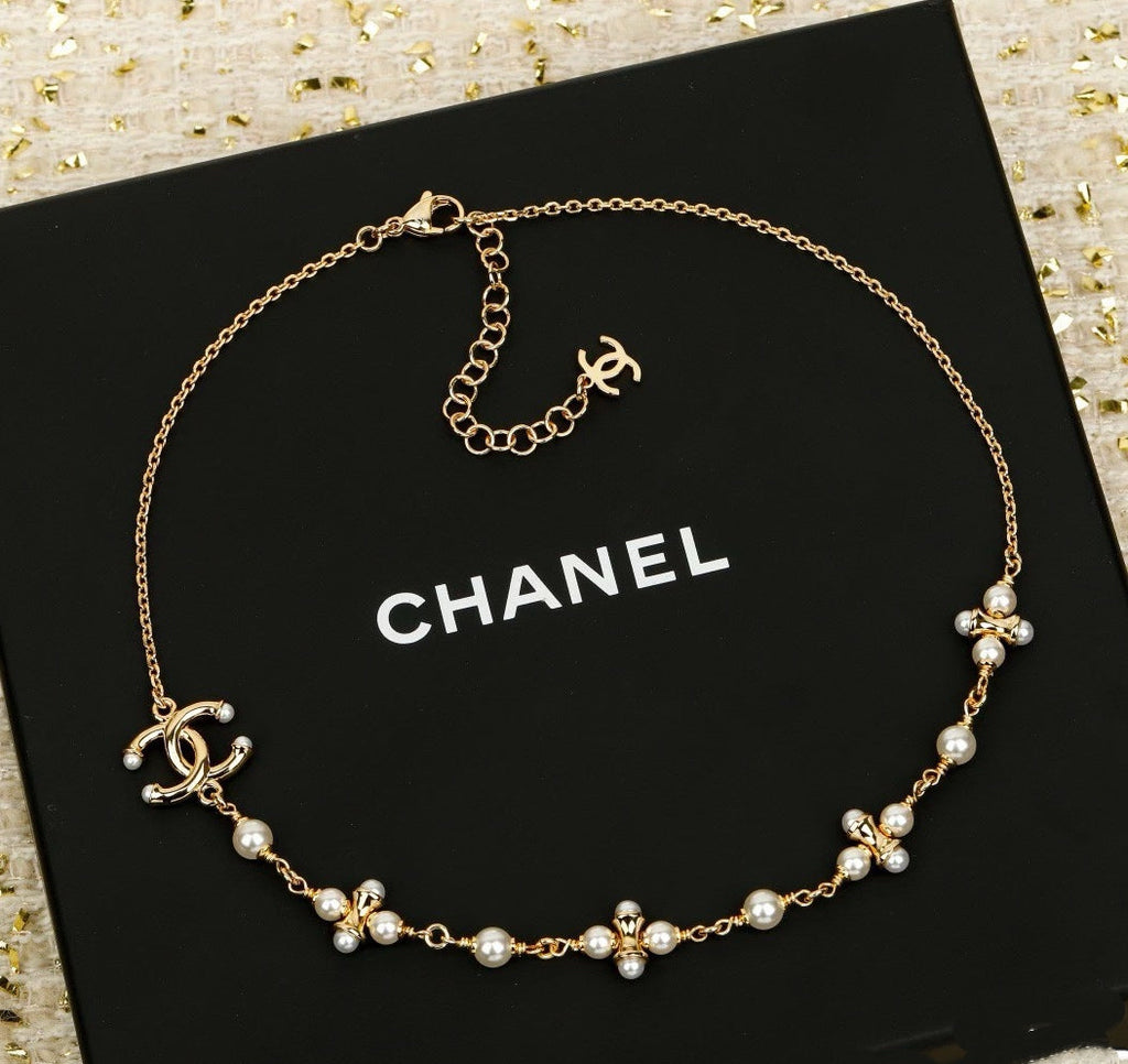 CHANEL Pearl Double-C Vintage Necklace