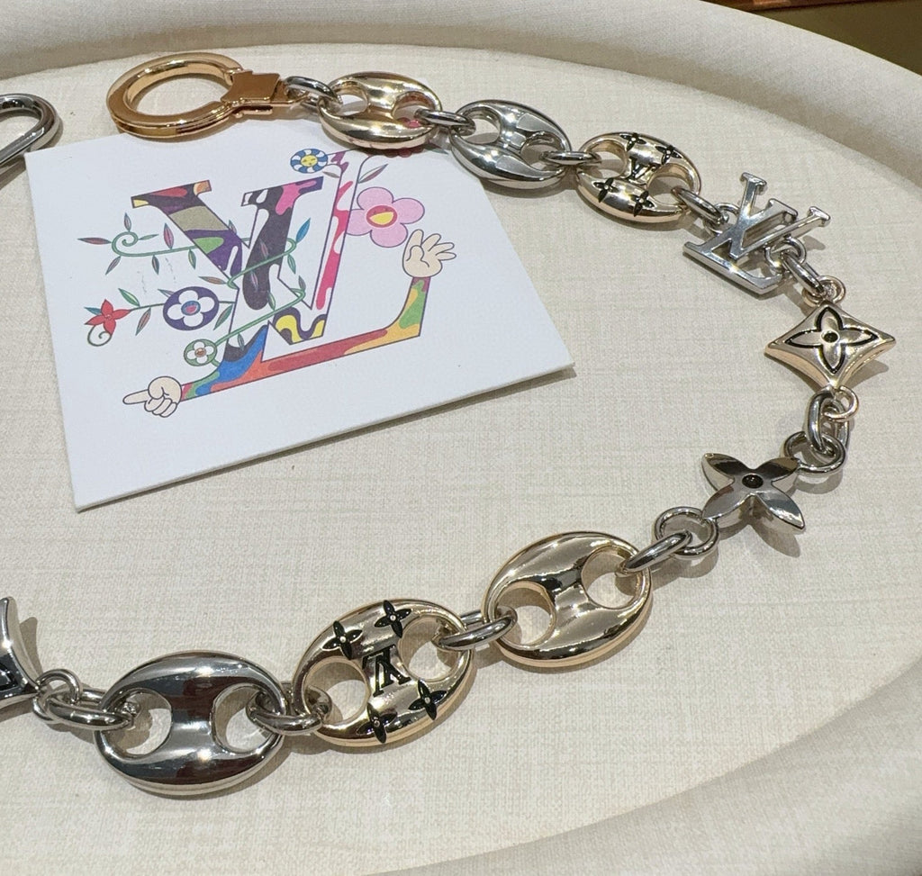 LOUIS VUITTON Metal Bag Charm Keychain