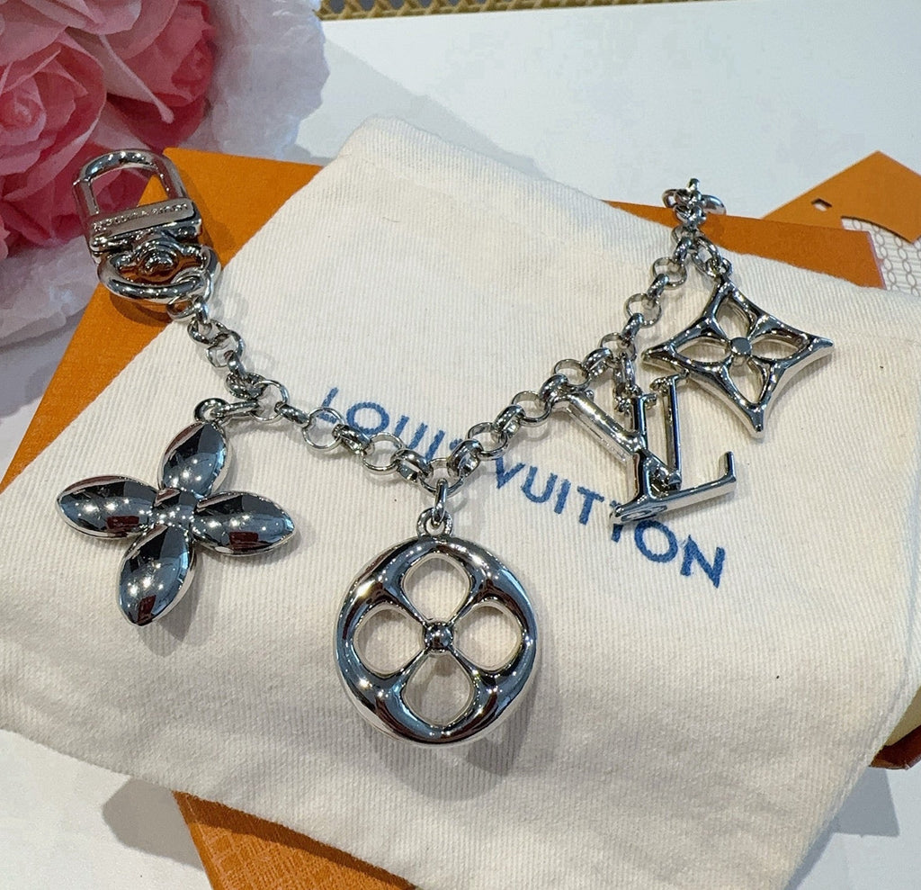 LOUIS VUITTON M01188 Canvas Flower Bag Charm Keychain