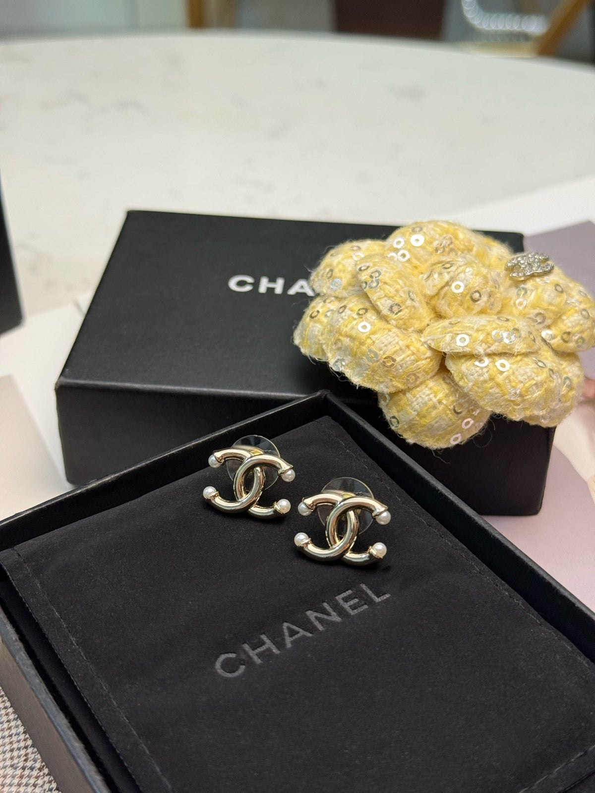 CHANEL Pearl Earrings