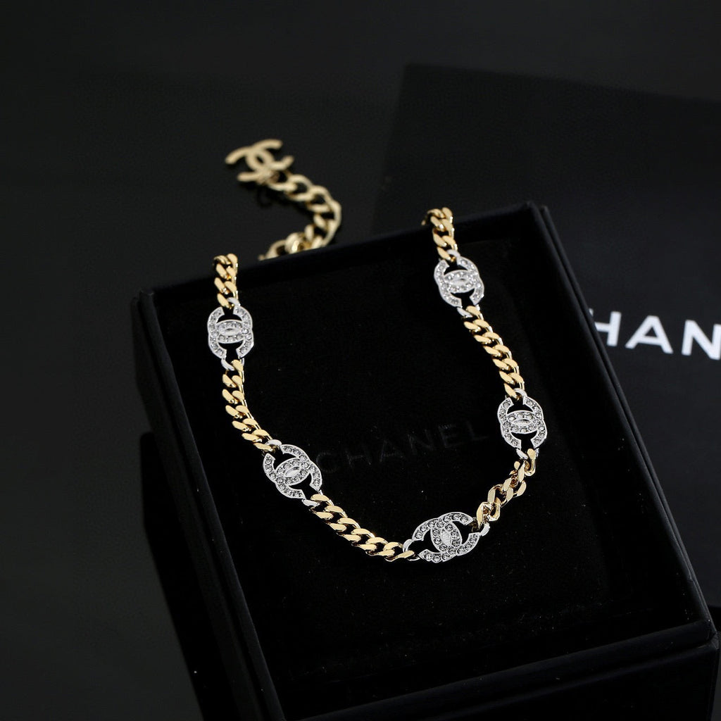 CHANEL Necklace