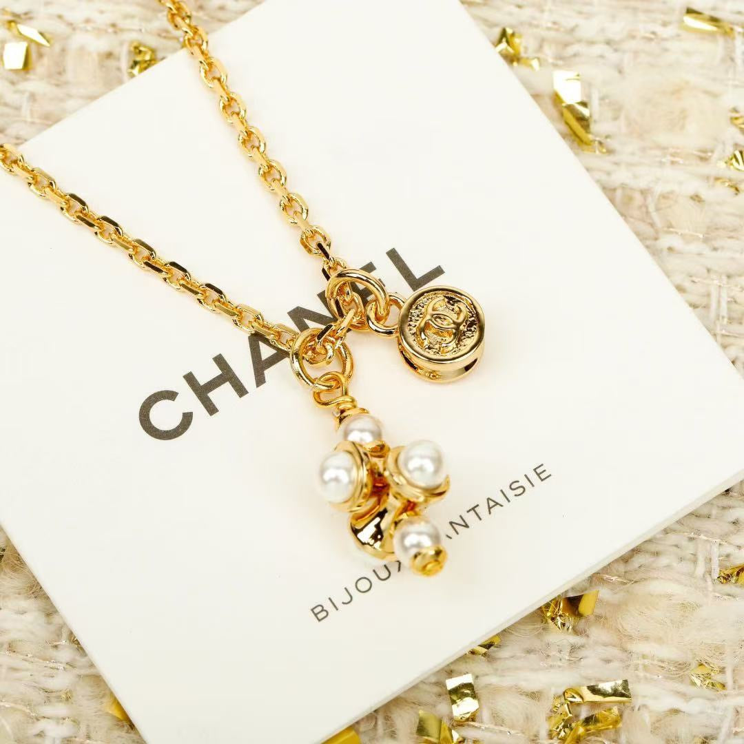 CHANEL Pearl Double-C Pendant Necklace
