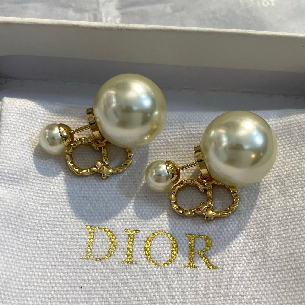 SWAROVSKI Pearl Crystal Earrings