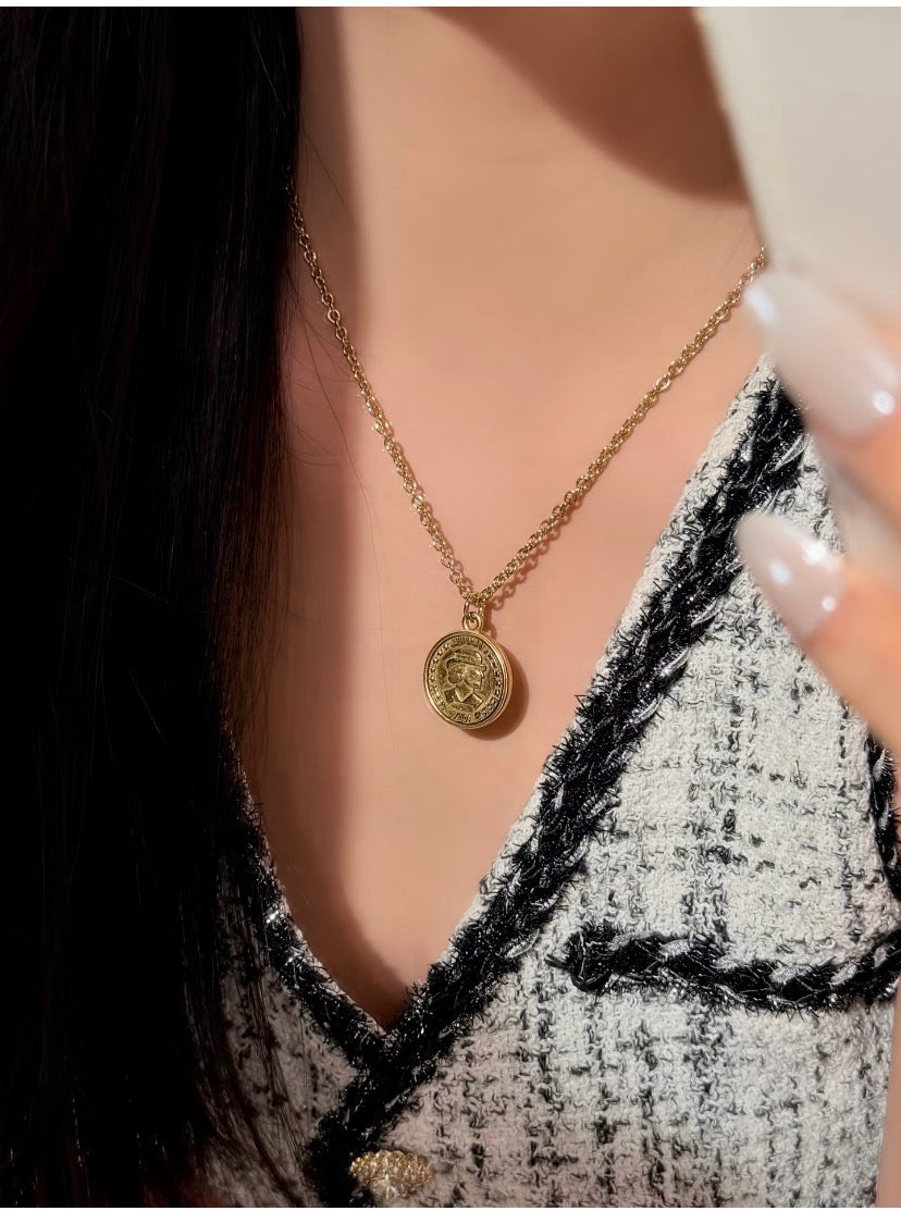 CHANEL Vintage Coin Necklace