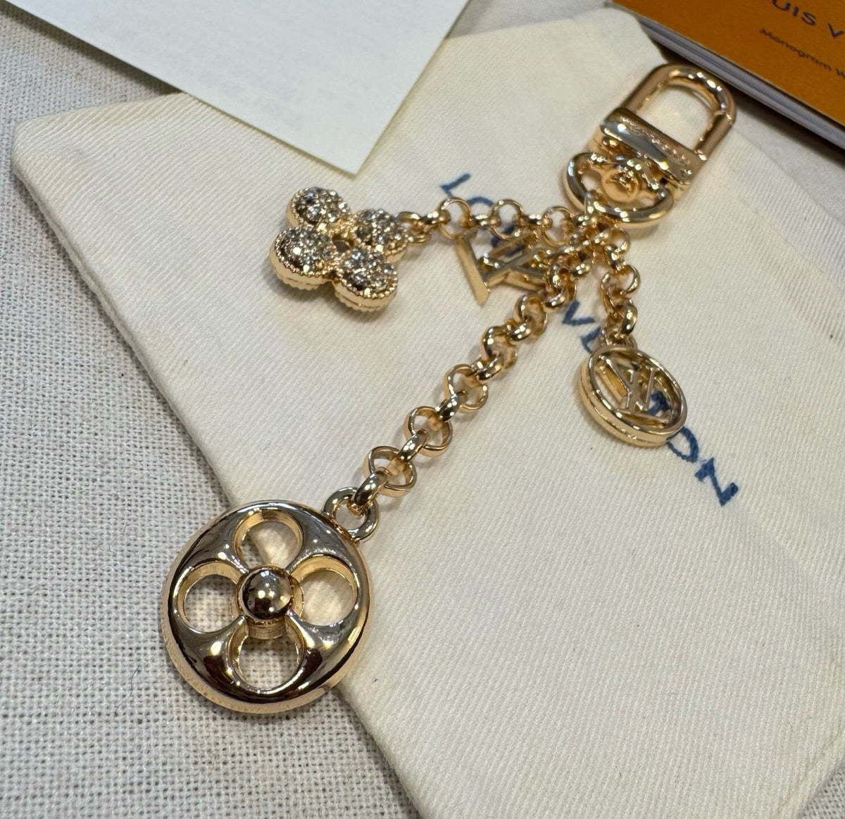 LOUIS VUITTON Metal Bag Charm Keychain