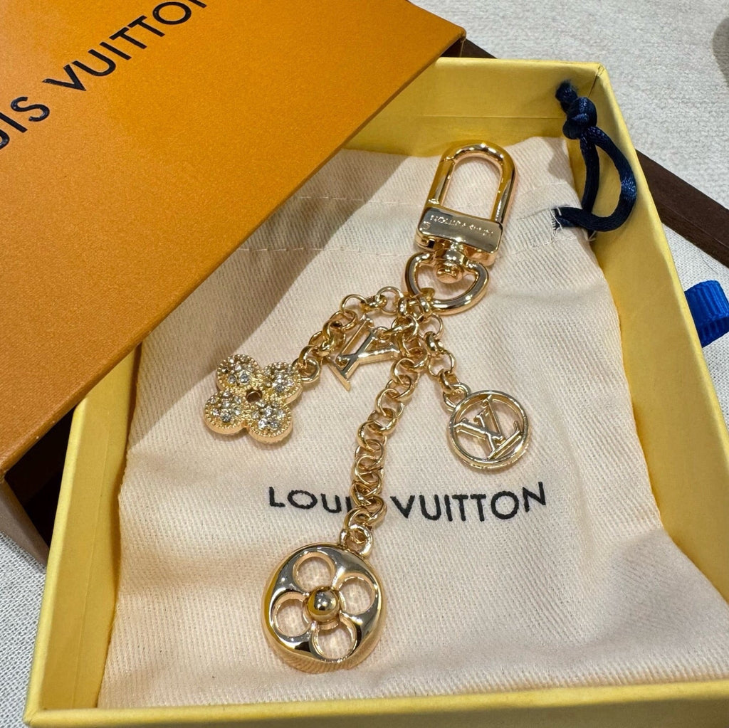 LOUIS VUITTON Metal Bag Charm Keychain