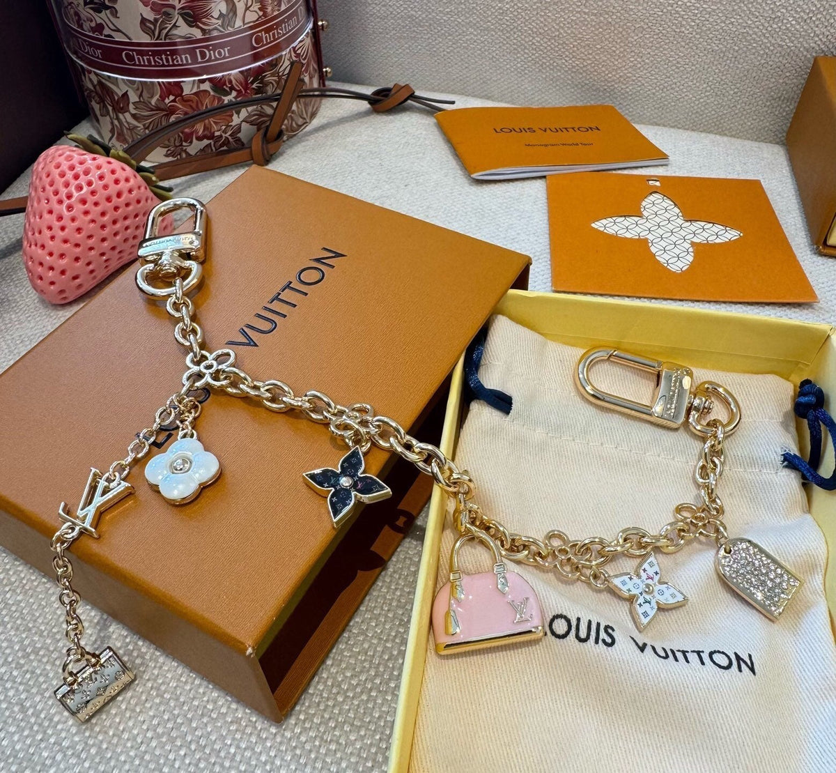 LOUIS VUITTON Metal Bag Charm Keychain