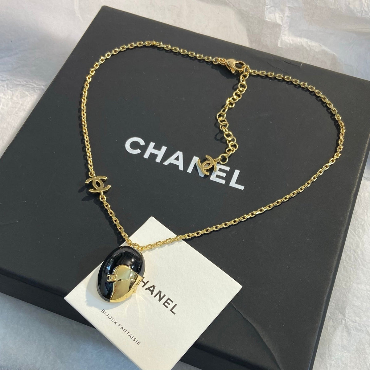 CHANEL Enamel Double-C Vintage Necklace
