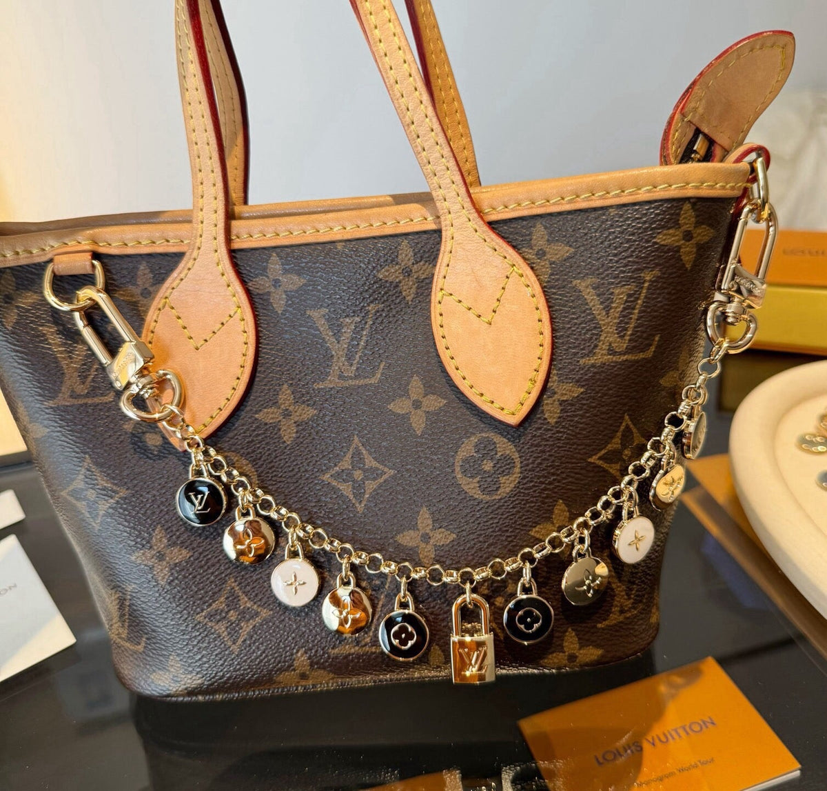 LOUIS VUITTON Metal Bag Charm Keychain