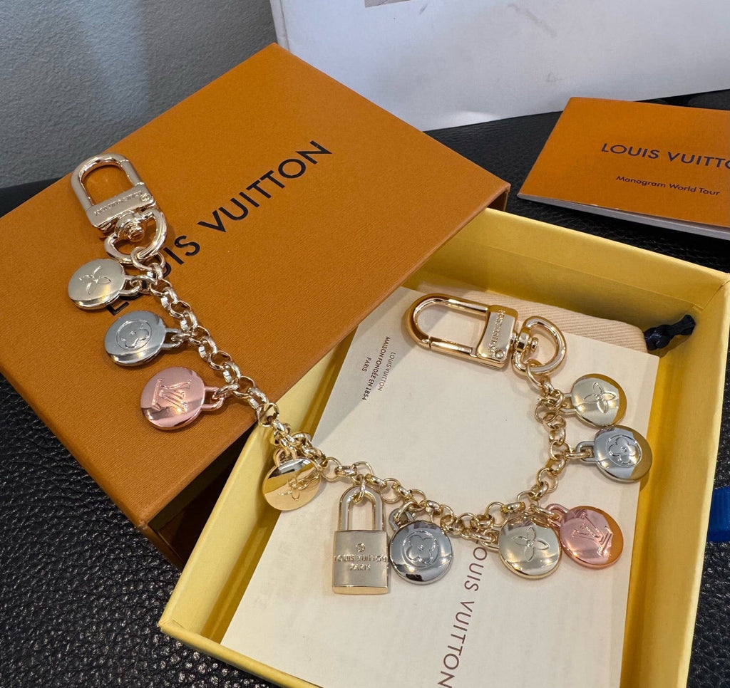 LOUIS VUITTON Metal Bag Charm Keychain