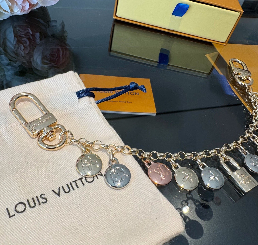 LOUIS VUITTON Metal Bag Charm Keychain