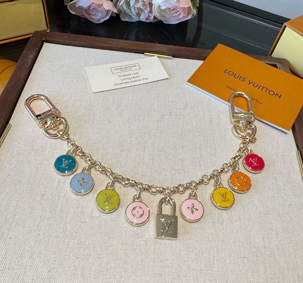 LOUIS VUITTON Metal Bag Charm Keychain