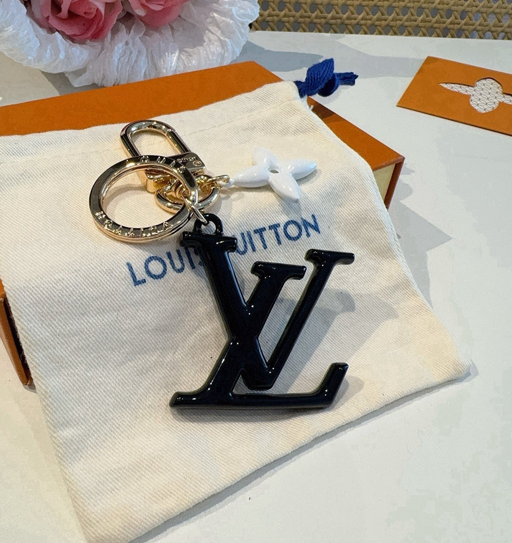 LOUIS VUITTON M02468 Brass Flower Bag Charm Keychain