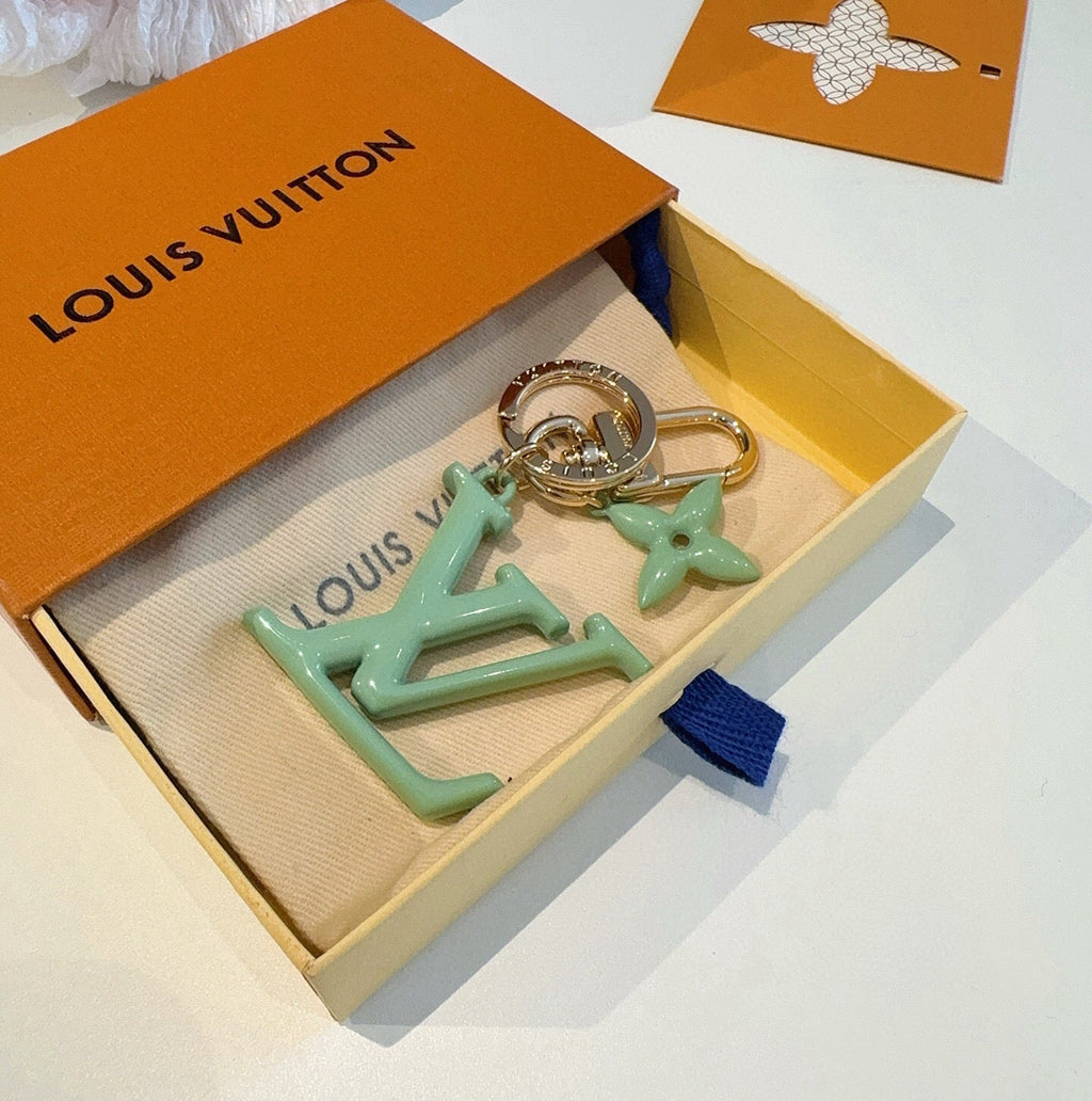LOUIS VUITTON M02468 Brass Flower Bag Charm Keychain