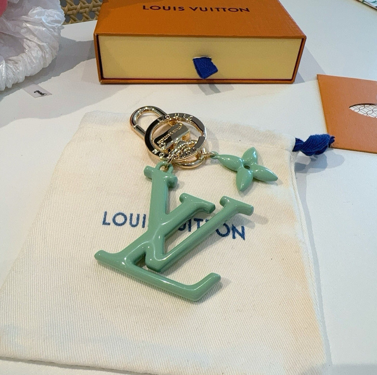 LOUIS VUITTON M02468 Brass Flower Bag Charm Keychain