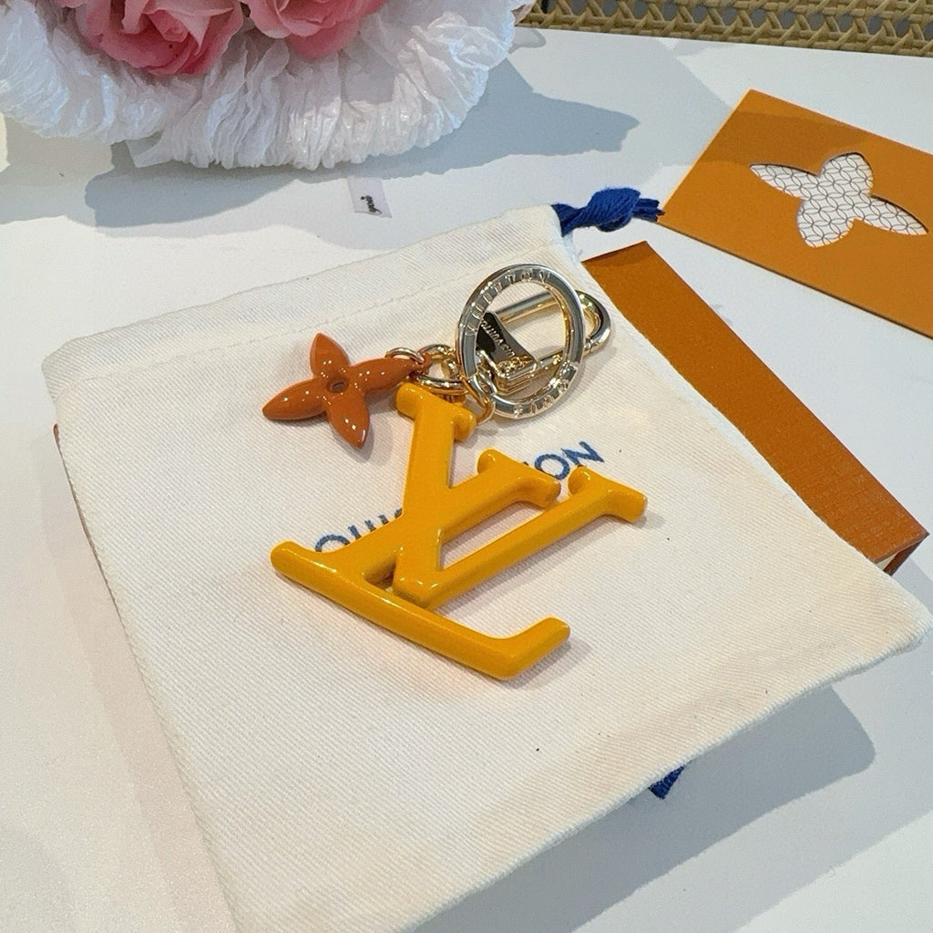 LOUIS VUITTON M02468 Brass Flower Bag Charm Keychain
