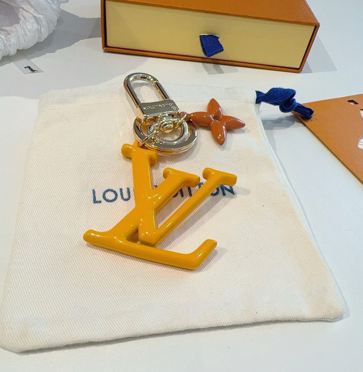 LOUIS VUITTON M02468 Brass Flower Bag Charm Keychain