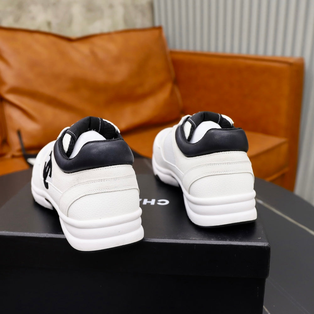 Designer Unisex Sneakers - Style 426600