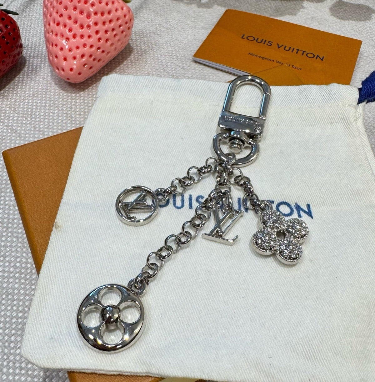 LOUIS VUITTON Metal Bag Charm Keychain