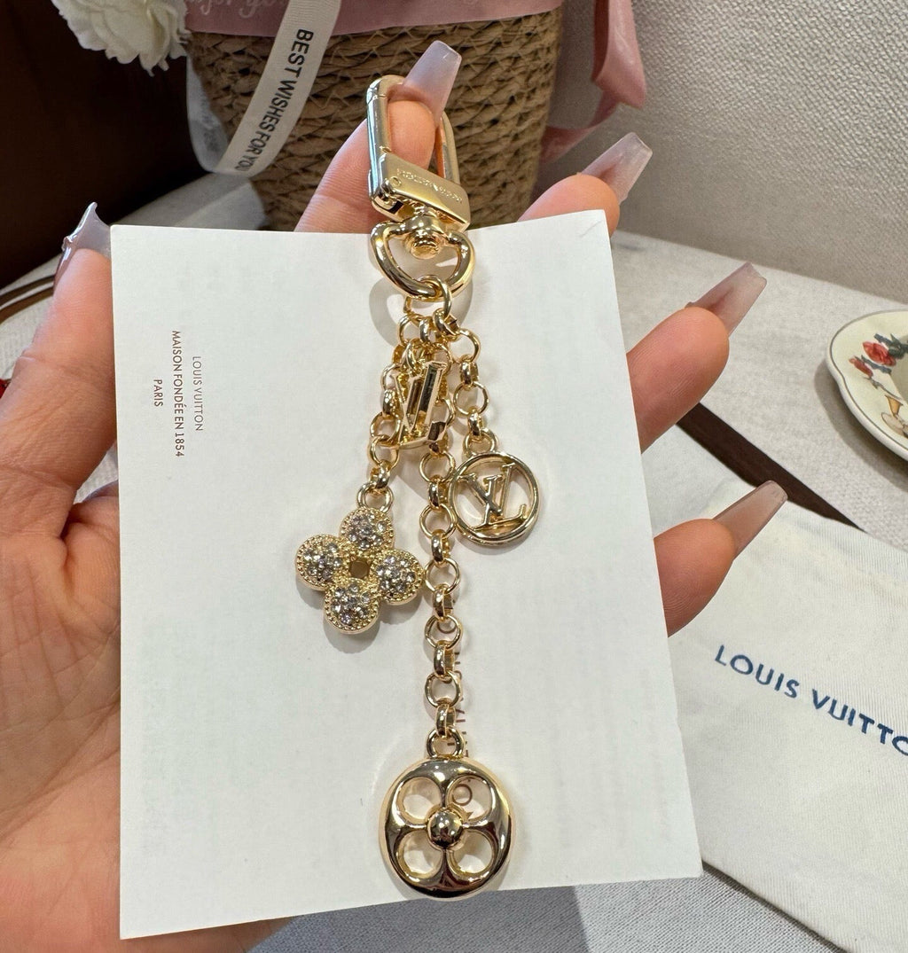 LOUIS VUITTON Metal Bag Charm Keychain
