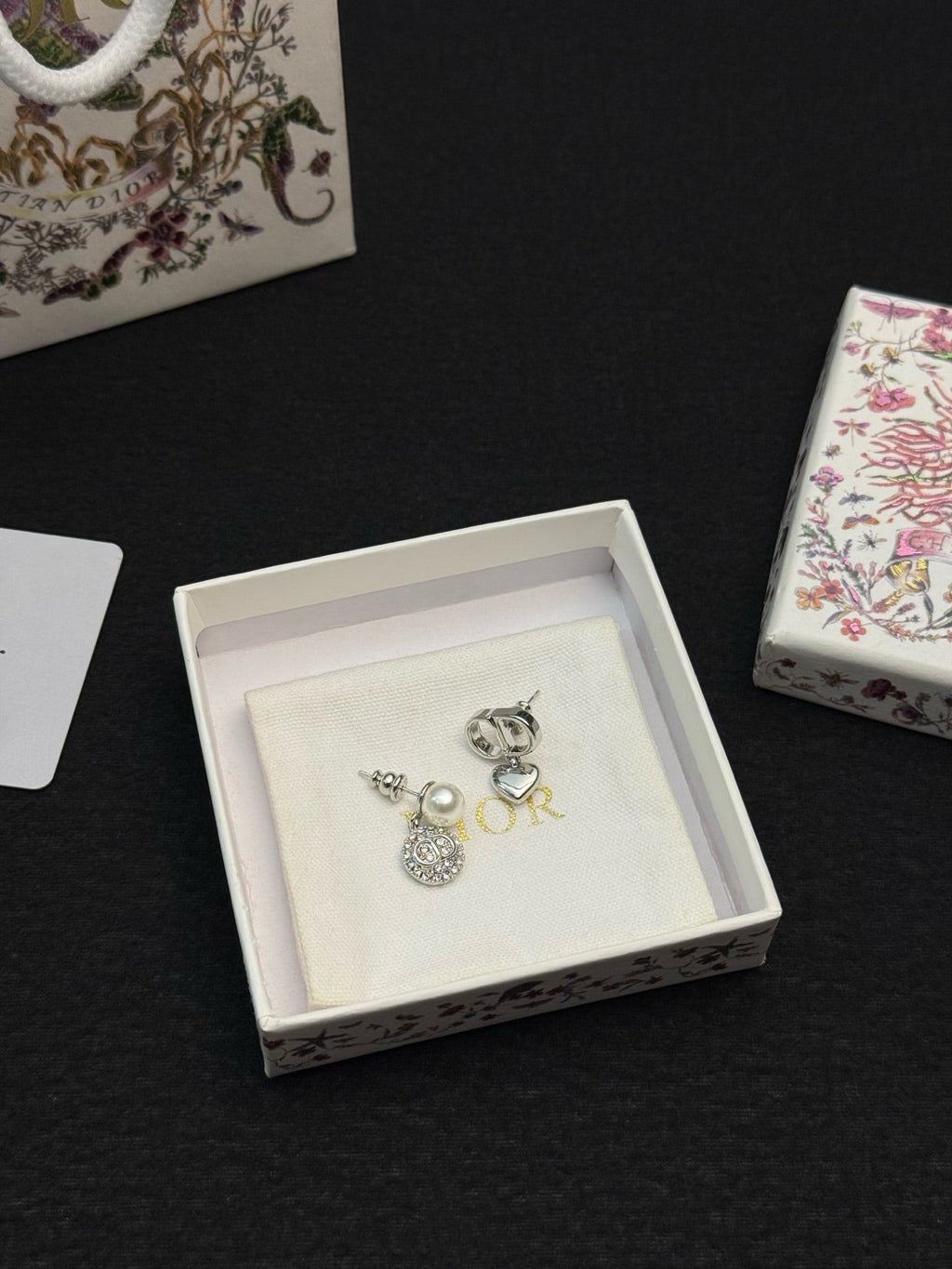 DIOR Pearl Earrings