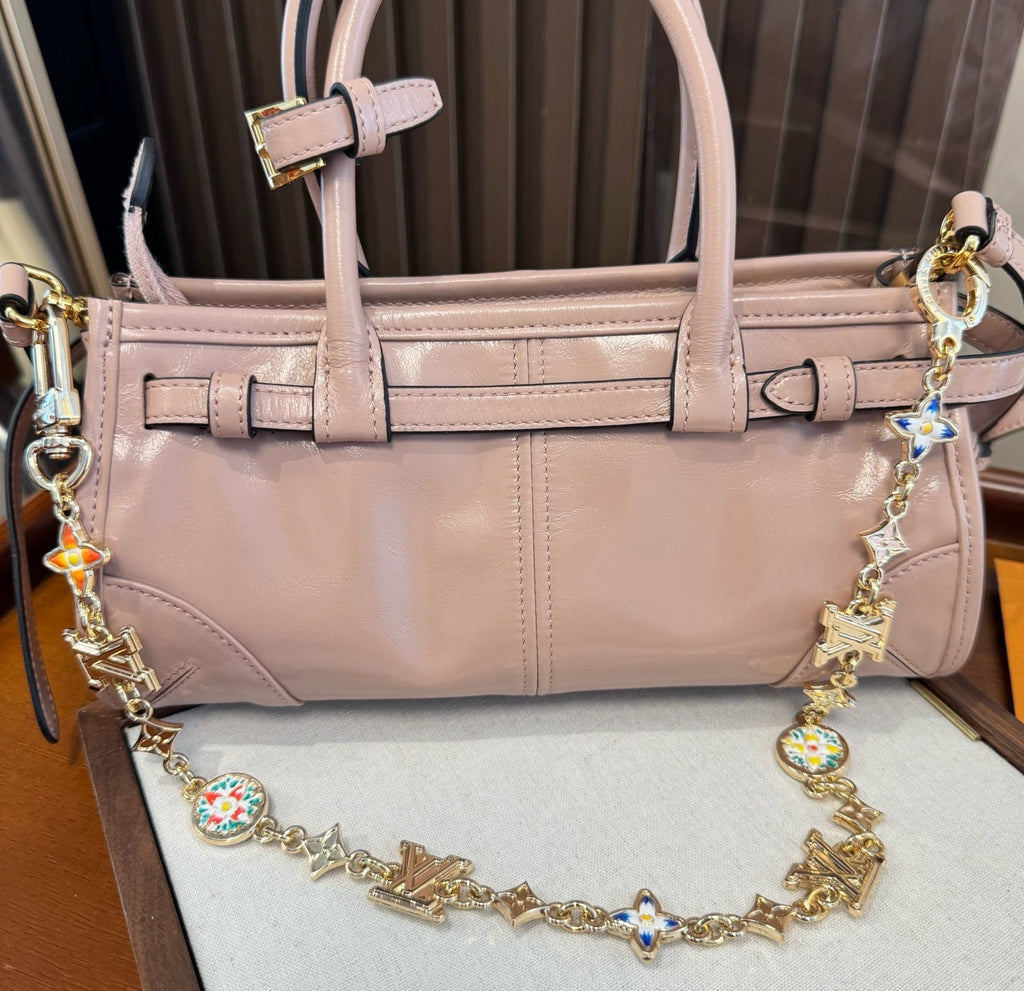 LOUIS VUITTON Metal Bag Charm Keychain