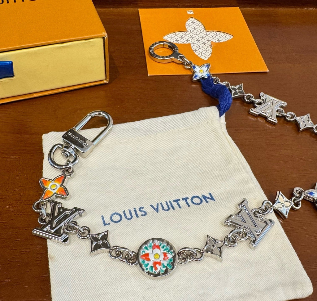 LOUIS VUITTON Metal Bag Charm Keychain