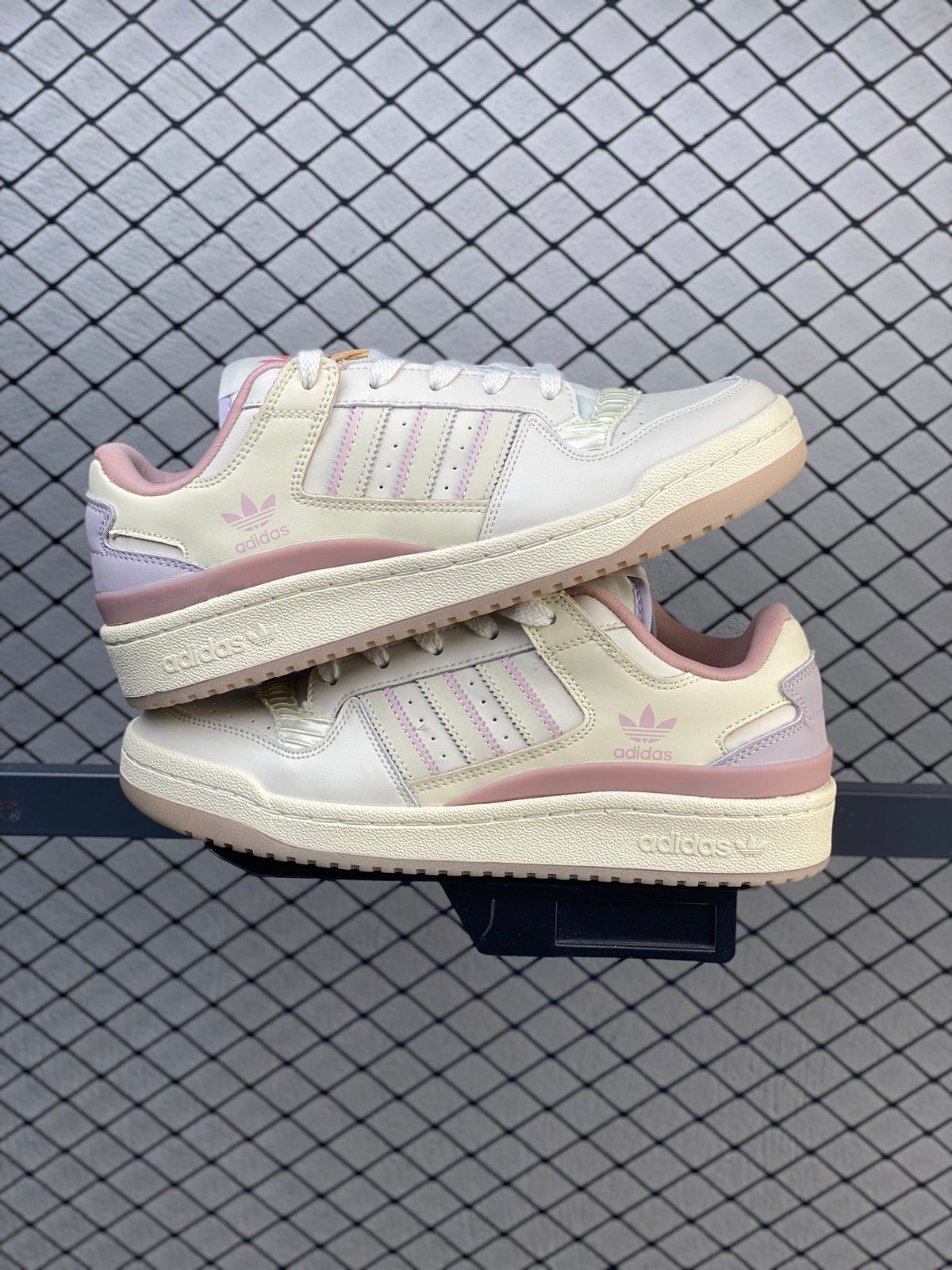 adidas FORUM - Image 2