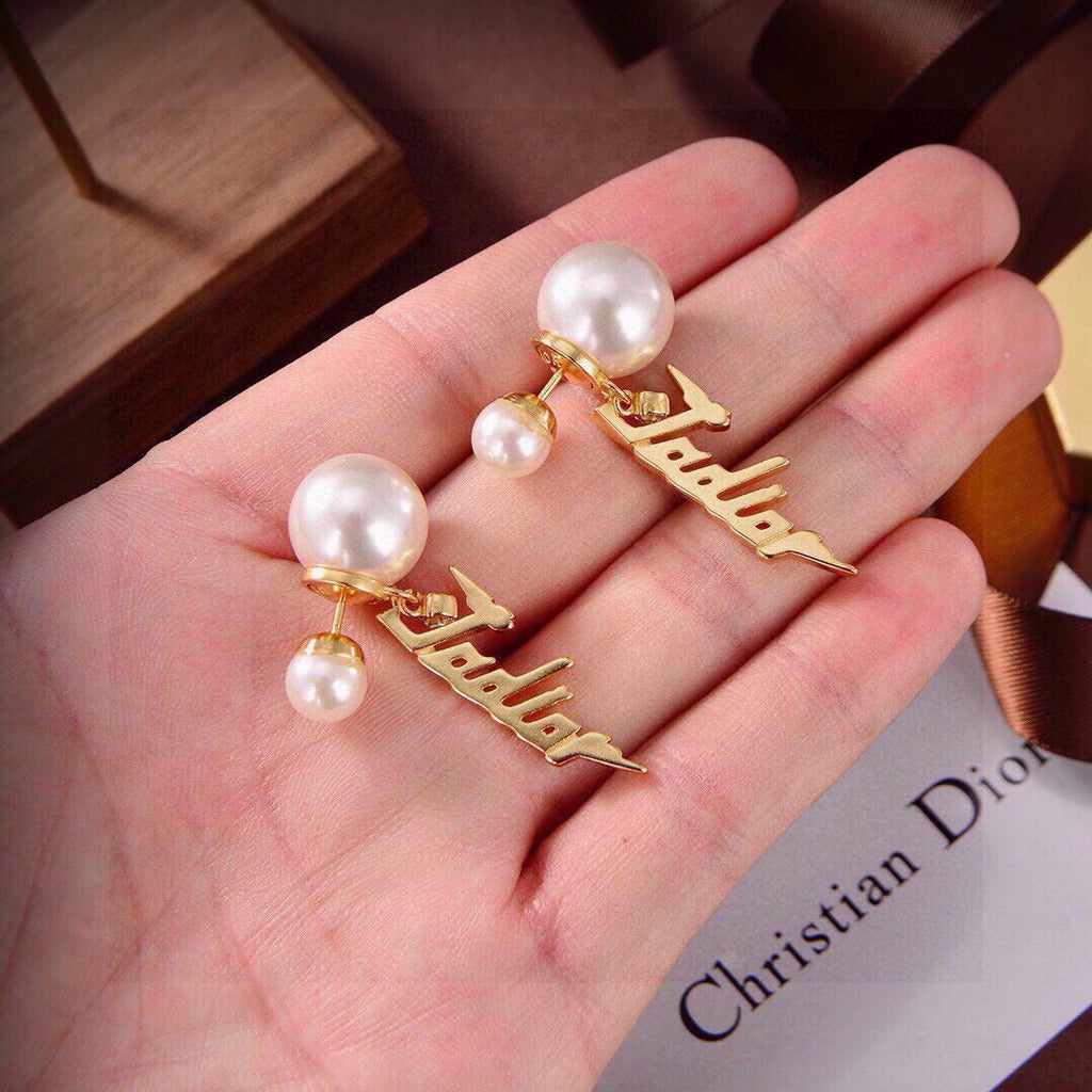 DIOR Pearl Earrings