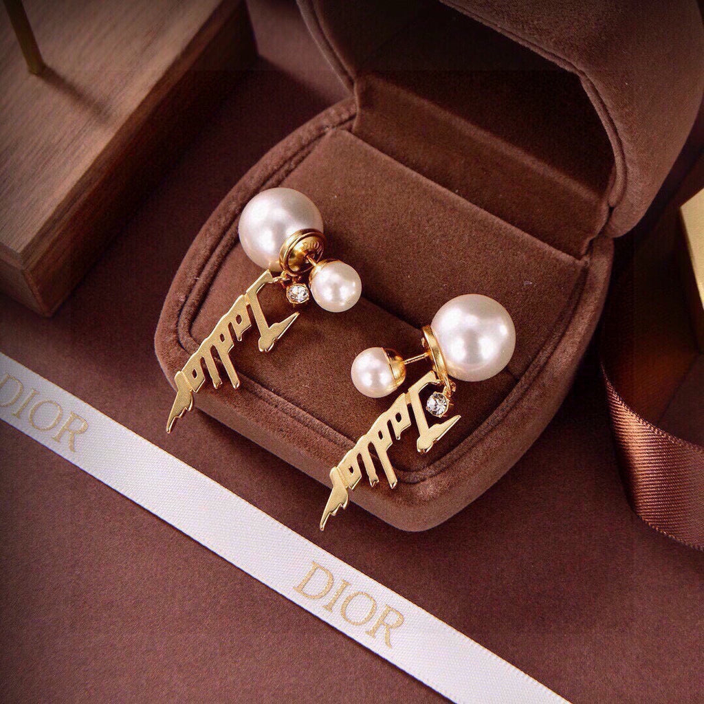 DIOR Pearl Earrings