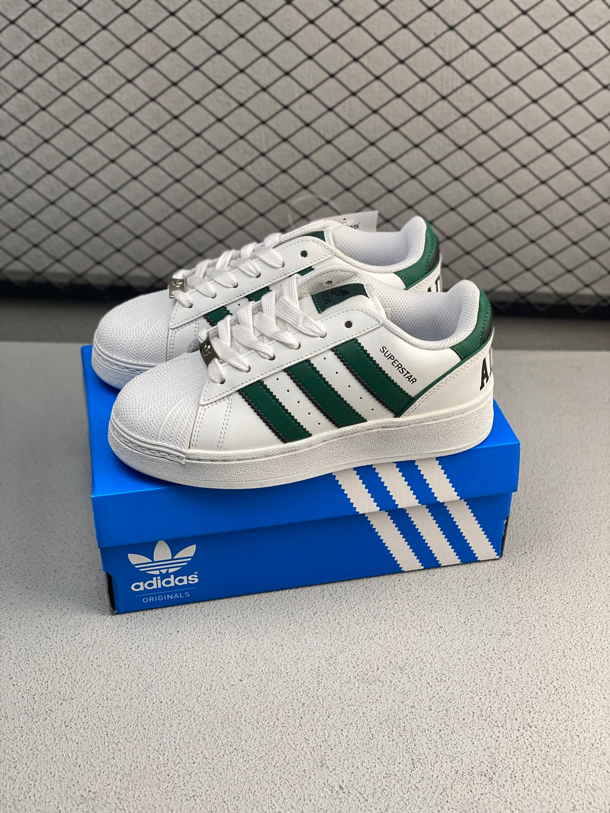Adidas Originals SUPERSTAR XLG W 👏 - Image 1