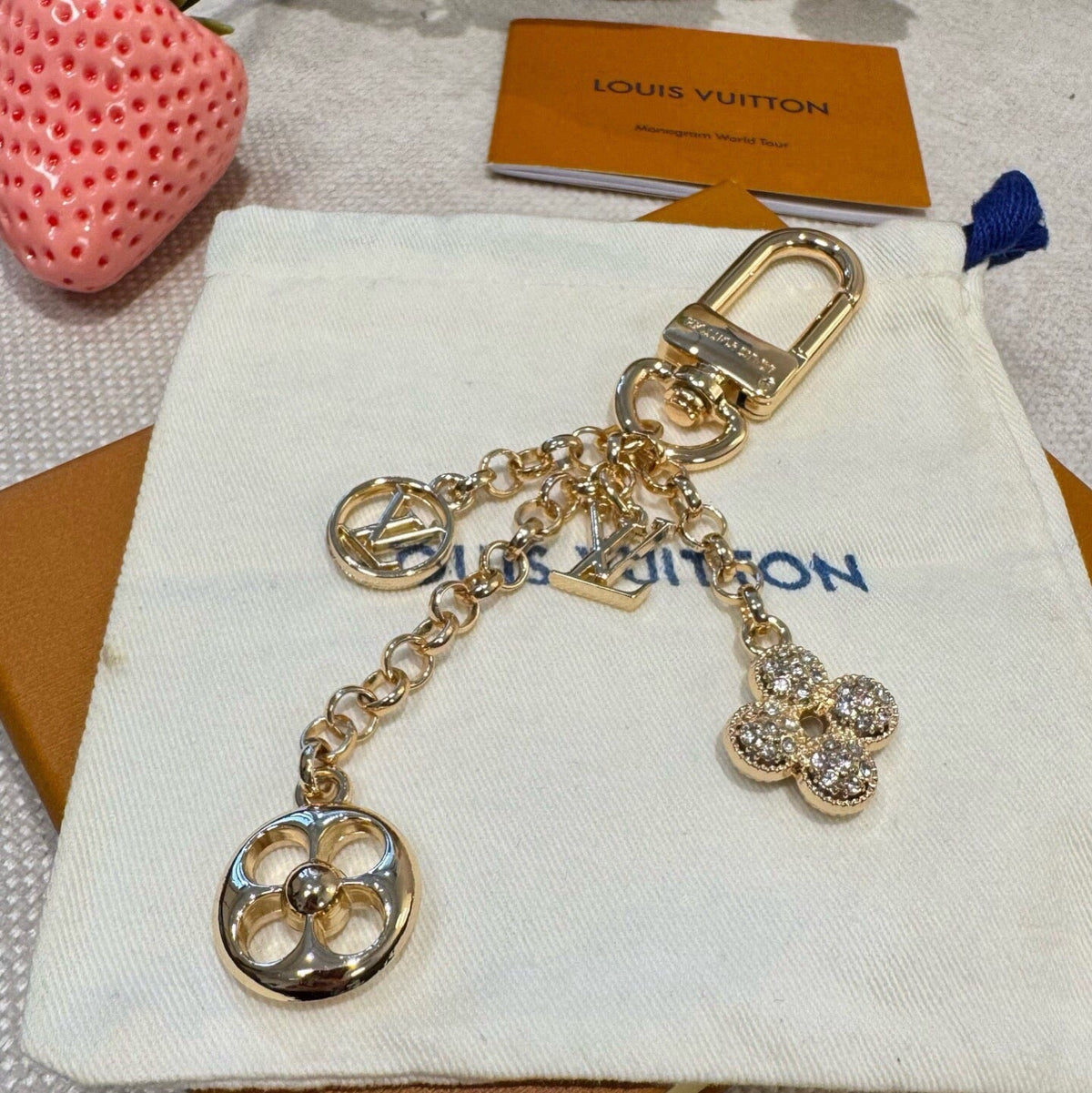 LOUIS VUITTON Metal Bag Charm Keychain