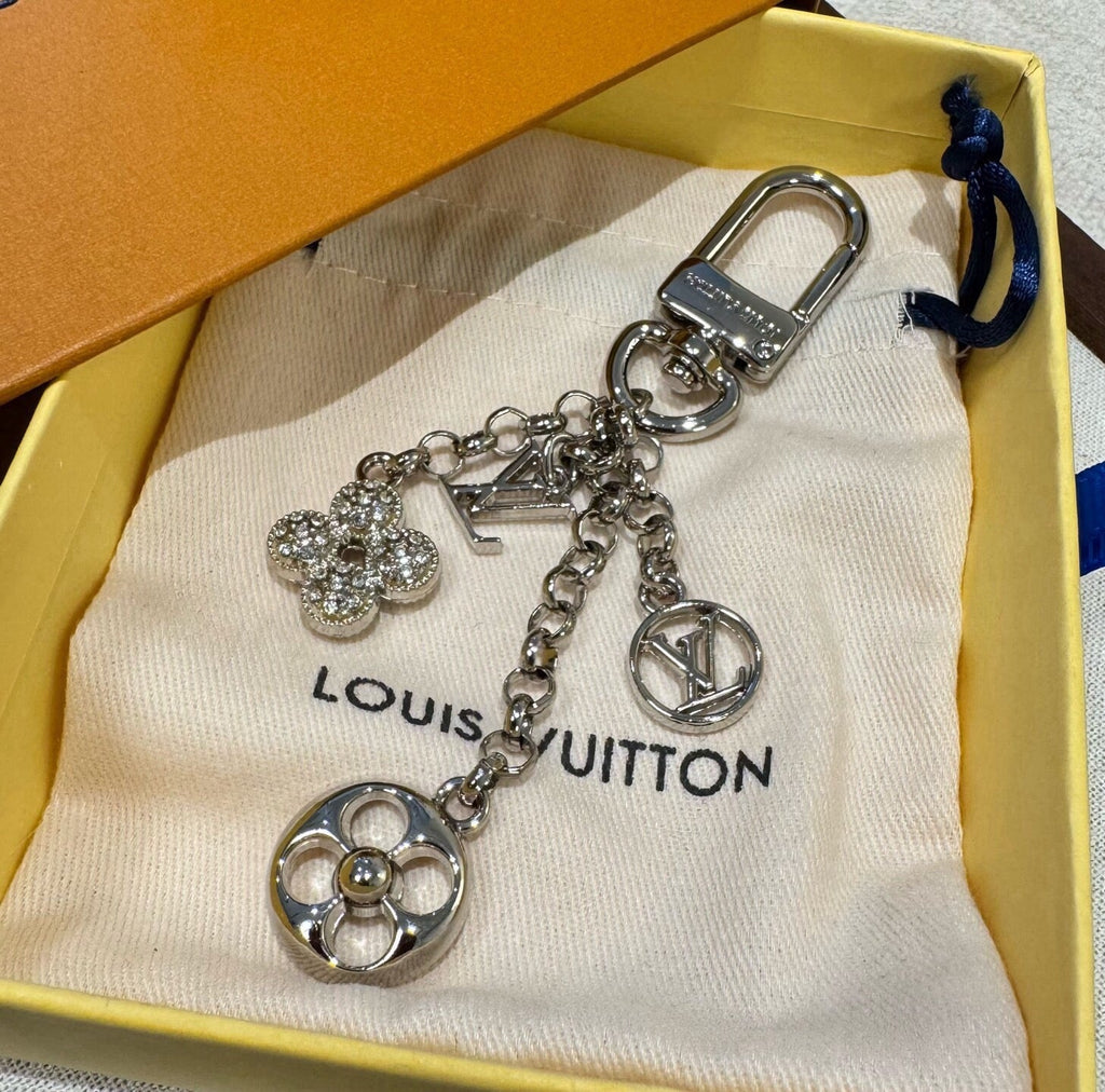 LOUIS VUITTON Metal Bag Charm Keychain
